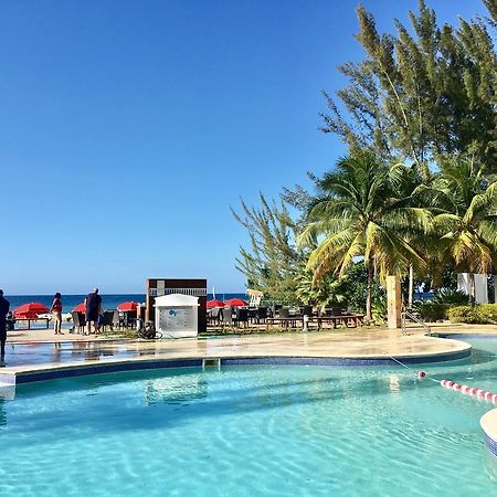 Anna'S Joye Seawind - Freeport, Montego Bay Apartment ภายนอก รูปภาพ