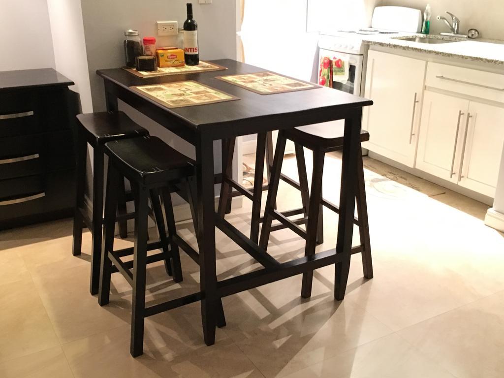 Anna'S Joye Seawind - Freeport, Montego Bay Apartment ภายนอก รูปภาพ